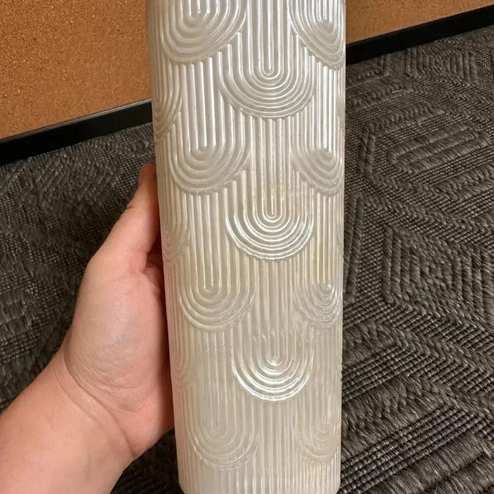 Starbucks Spring 2023 White Pearl Shell Mermaid Siren Scales Tumbler Venti 24oz